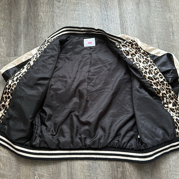 Jacket - Picture 4 of 5